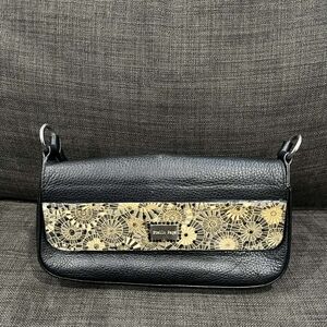 Elegant Black and Gold Shoulder Bag Stella Page